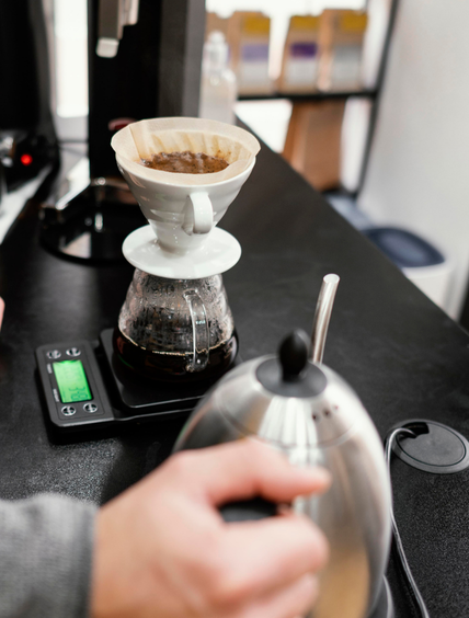 POUR OVER NEDİR? EVDE KAHVE DEMLEME REHBERİ